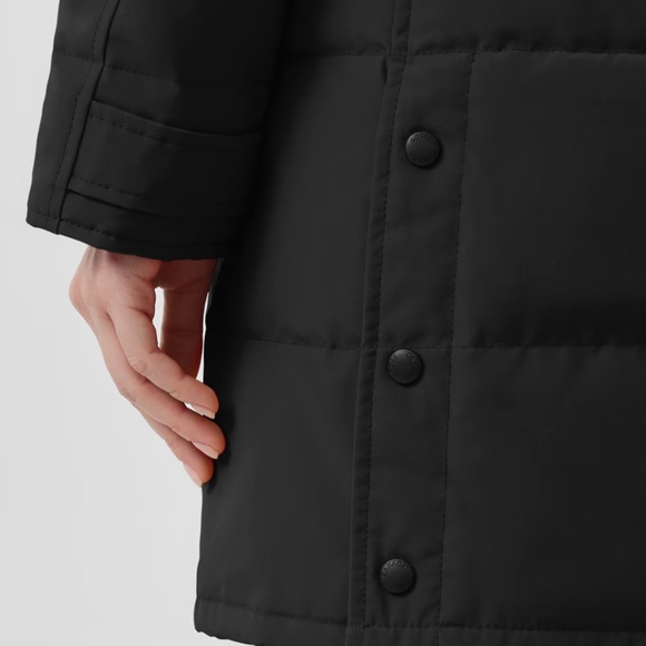 Canada Goose winter jacket - Picture 4 of 8